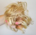 Doczepiany kok na gumce ciemny blond baleyage falowane włosy 4.jpg