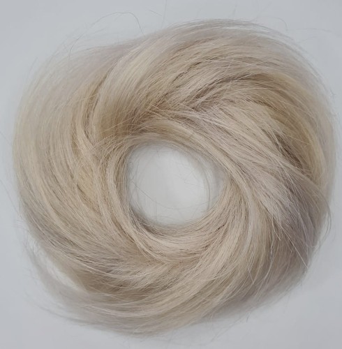 Doczepiany kok z naturalnych włosów kolor gołębi blond