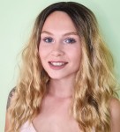 Peruka syntetyczna MARSYLIA 40cm ciepły blond z odrostem