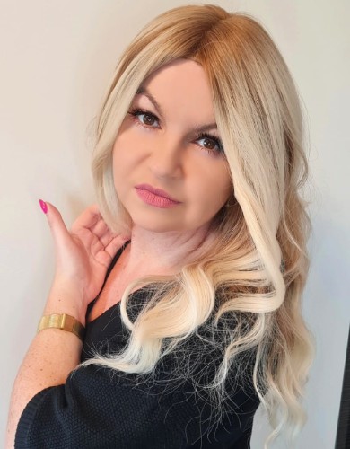 Peruka syntetyczna PORTUGALIA 55cm z siatką front lace blond baleyage z odrostem