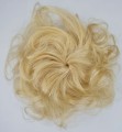 Klasyczny_kok_naturalny_platynowy blond_falowane_włosy_1.jpg