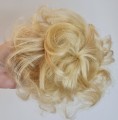 Klasyczny_kok_naturalny_platynowy blond_falowane_włosy_7.jpg