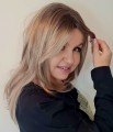 Peruka_blond_z_grzywką_KARTAGENA_8.jpg