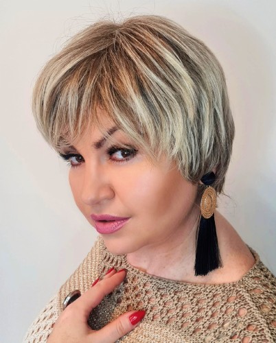 Peruka syntetyczna ELMA 20cm chłodny blond z odrostem