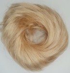 Kok na gumce z naturalnych włosów duża objętość kolor jasny blond- proste włosy 
