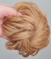 Kok_na_gumce_z_naturalnych_włosów_gęste_włosy_ciemny_blond_2.jpg