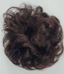 Kok na gumce z naturalnych włosów duża objętość kolor ciemny brąz - falowane włosy messy bun