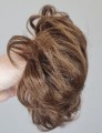 Kok_na_gumce_z_naturalnych_włosów_gęste_włosy_naturalny_brąz6_messy_bun_3.jpg