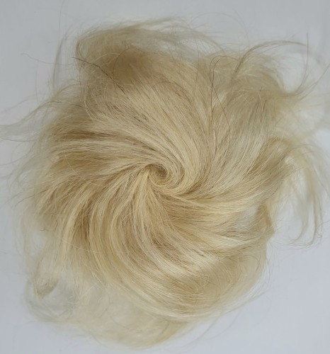 Doczepiany kok na spince z naturalnych włosów kolor jasny blond