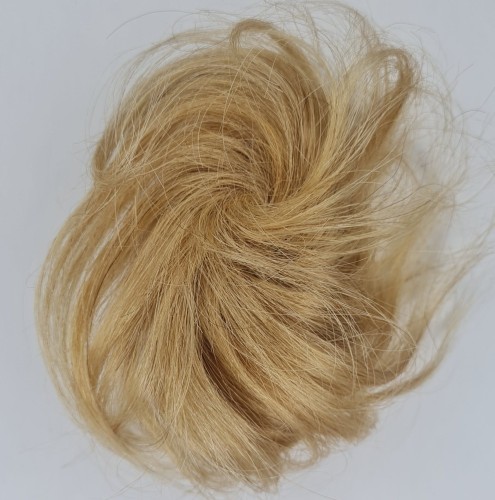 Doczepiany kok na spince z naturalnych włosów kolor blond