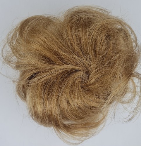 Doczepiany kok na spince z naturalnych włosów kolor ciemny blond