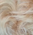 Kok_z_naturalnych_włosów_messy_bun_ciepły_blond_4.jpg