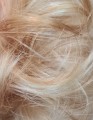 Kok_z_naturalnych_włosów_messy_bun_ciemny_blond_baleyage_4.jpg