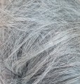 Kok_na_gumce_z_naturalnych_włosów_messy_bun_popielaty_blond_4.jpg