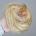 Doczepiany_kok_z_naturalnych_włosów_ciepły_blond_5.jpg