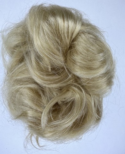 Doczepiany kok na dużej spince z naturalnych włosów kolor jasny blond