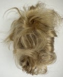 Doczepiany kok na dużej spince z naturalnych włosów kolor ciepły blond