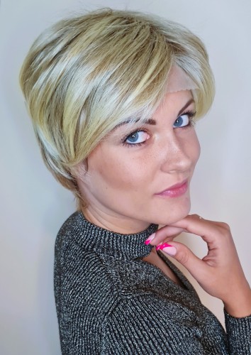 Peruka syntetyczna OSTRAWA 15cm jasny blond lace front