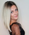 Peruka_syntetyczna_chłodny_blond_BRNO_8.jpg