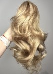 Doczepiany kok na dużej spince z długimi włosami, naturalne włosy kolor blond baleyage
