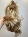 Kok_na_spince_z_długimi_włosami_ciemny_blond_baleyage_2.jpeg