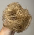Doczepiany_kok_z_naturalnych_włosów_blond_falowane_włosy_5.jpg