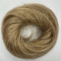 Doczepiany_kok_na_gumce_z_naturalnych_włosów_piaskowy_blond_1.jpg